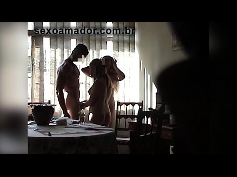 ❤️ Sexveninder inviterer en kæmpe mand og en trekant med ham Porn video at da.eggporncomics.ru ❌️❤