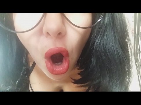 ❤️ Skat, din stedmor vil ikke lade dig gå i skole i dag ... Jeg har for meget brug for dig... Porn video at da.eggporncomics.ru ❌️❤